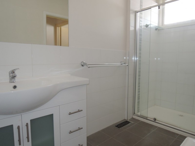 33 Nirvana Crescent, Bulleen VIC 3105