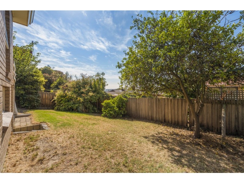 15 Fairbank Crescent, Templestowe Lower VIC 3107