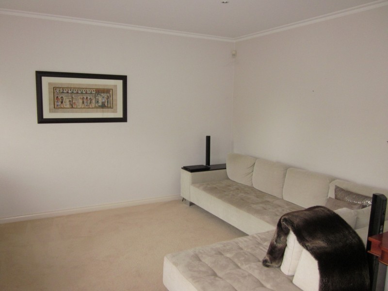 3/4 Cherry Blossom Court, Doncaster East VIC 3109