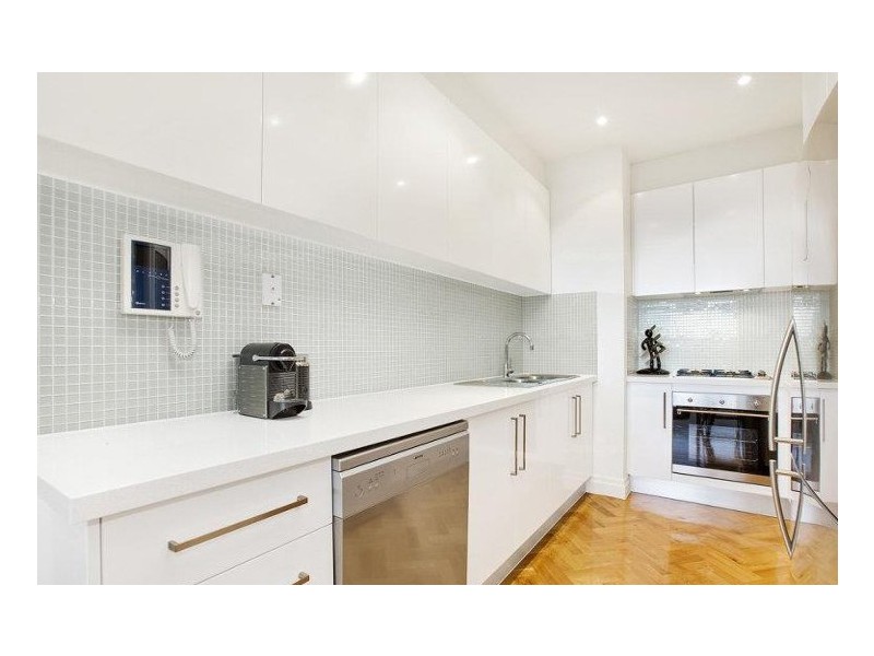 18/885-889 Doncaster Road, Doncaster East VIC 3109