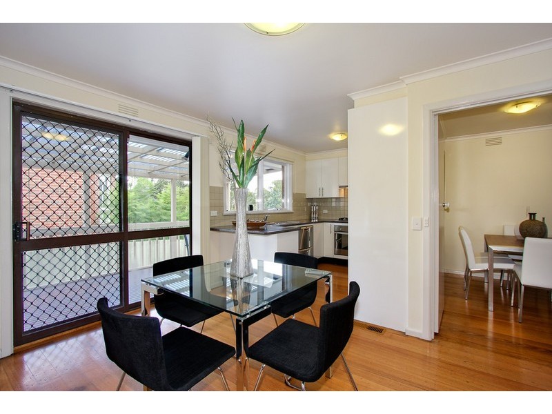6 Peter Street, Doncaster East VIC 3109