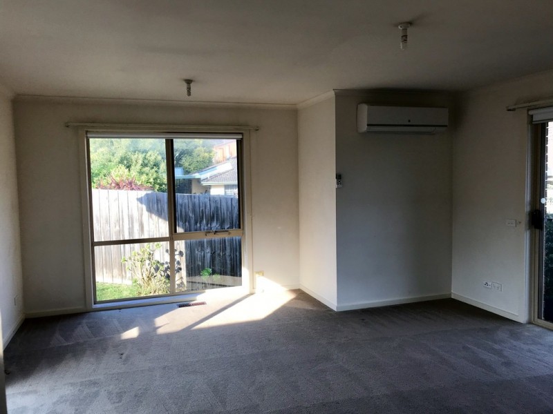 8 Fromhold Drive, Doncaster VIC 3108