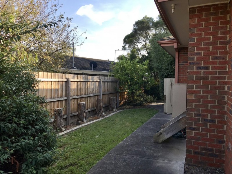 8 Fromhold Drive, Doncaster VIC 3108