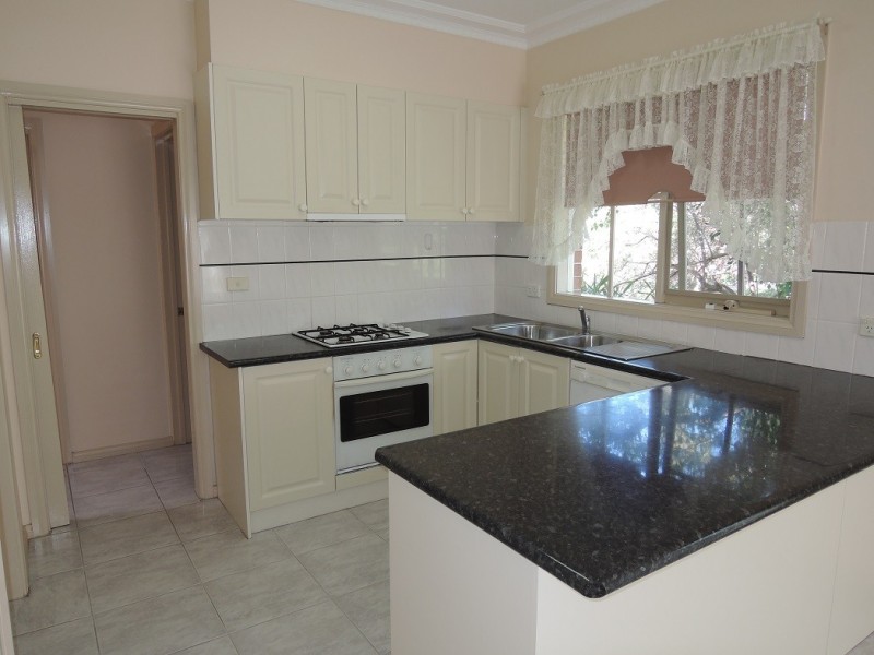 4/17 Calvin Crescent, Doncaster East VIC 3109