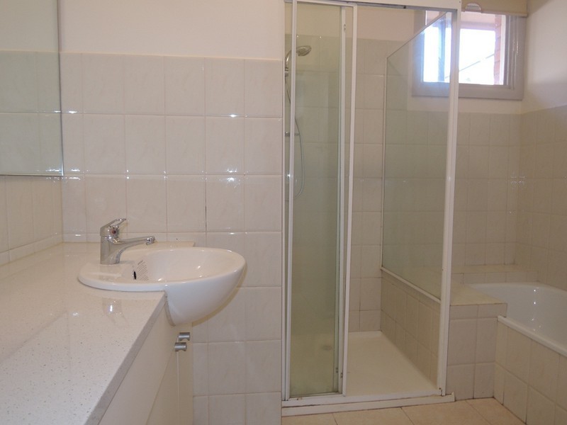 1/148 Beverley Street, Doncaster East VIC 3109