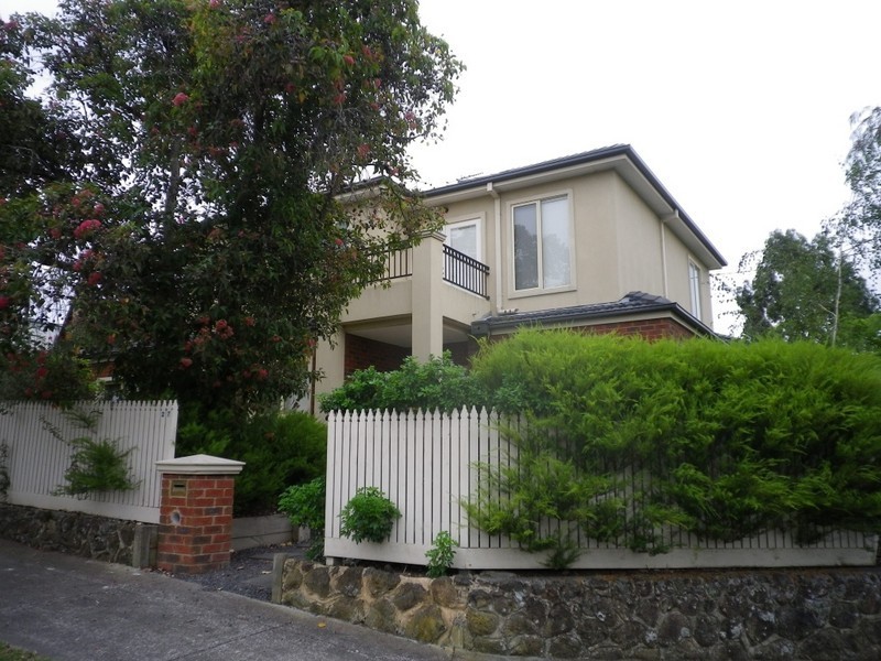 27 Morna Road, Doncaster East VIC 3109