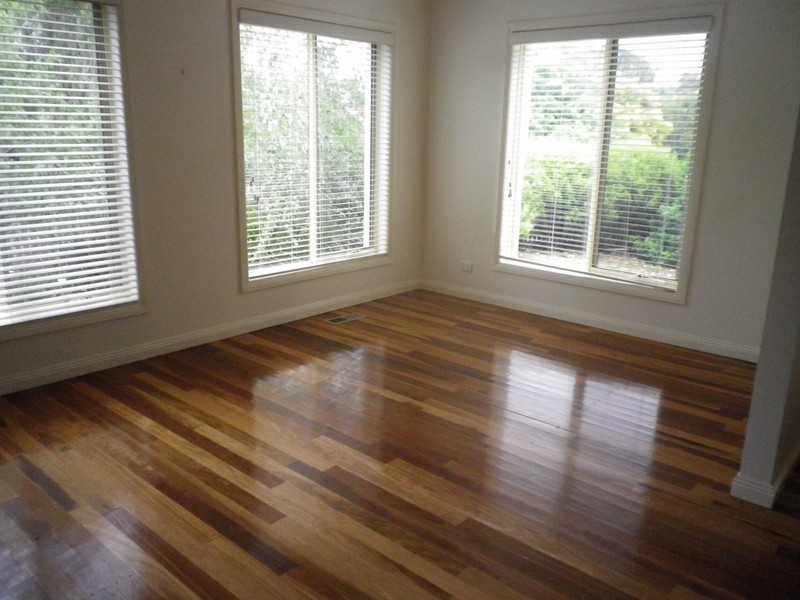 27 Morna Road, Doncaster East VIC 3109