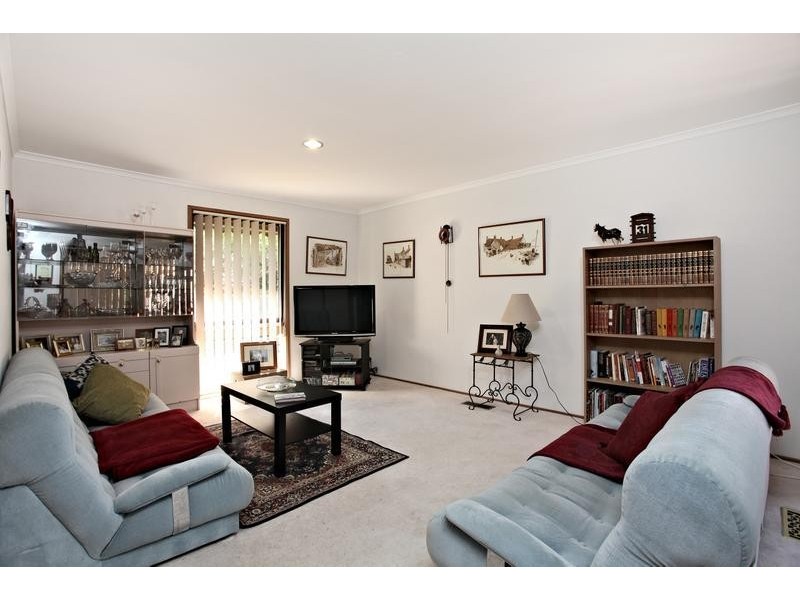 12 Ferres Court, Glen Waverley VIC 3150