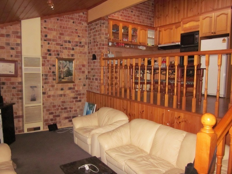 2/74 Williamsons Road, Doncaster VIC 3108