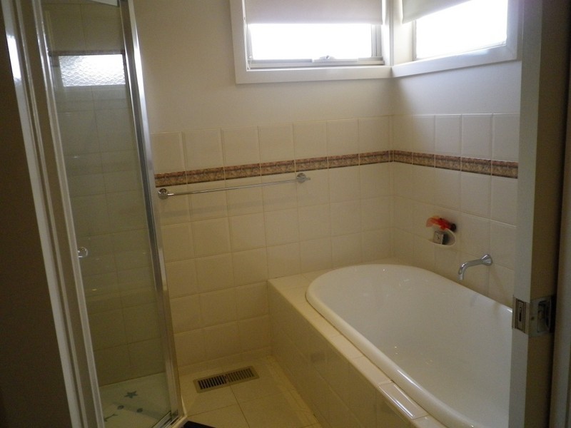 10A Calderwood Street, Bulleen VIC 3105