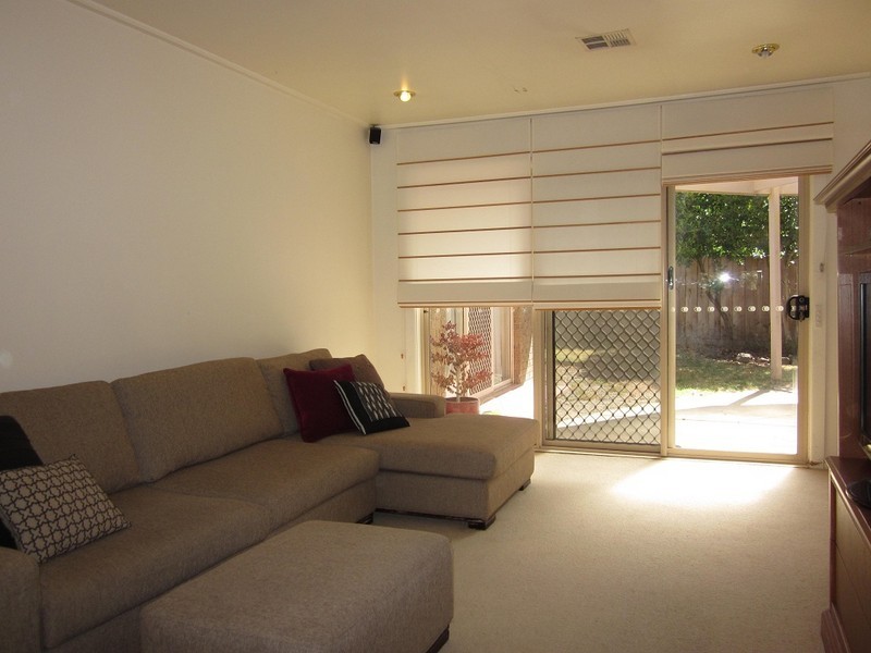 10 Scenic Rise, Doncaster VIC 3108