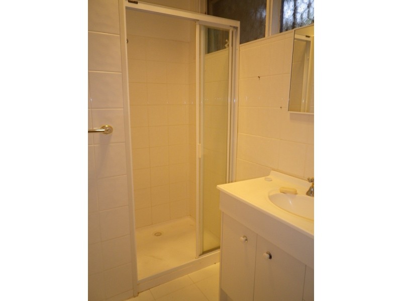 2/20 Wetherby Road, Doncaster VIC 3108