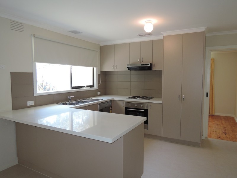 21 Long Valley Way, Doncaster East VIC 3109