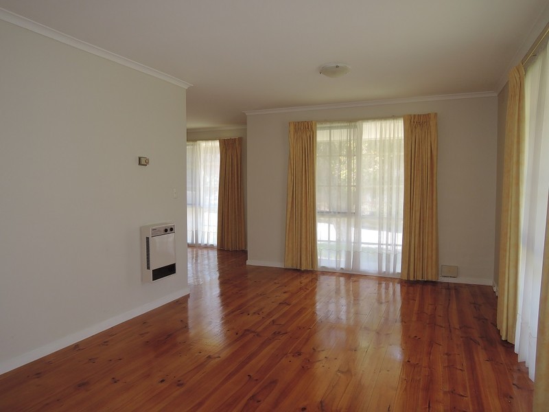 21 Long Valley Way, Doncaster East VIC 3109