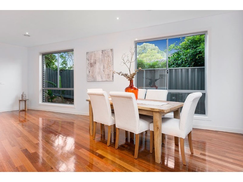 16 Bareena Grove, Doncaster East VIC 3109