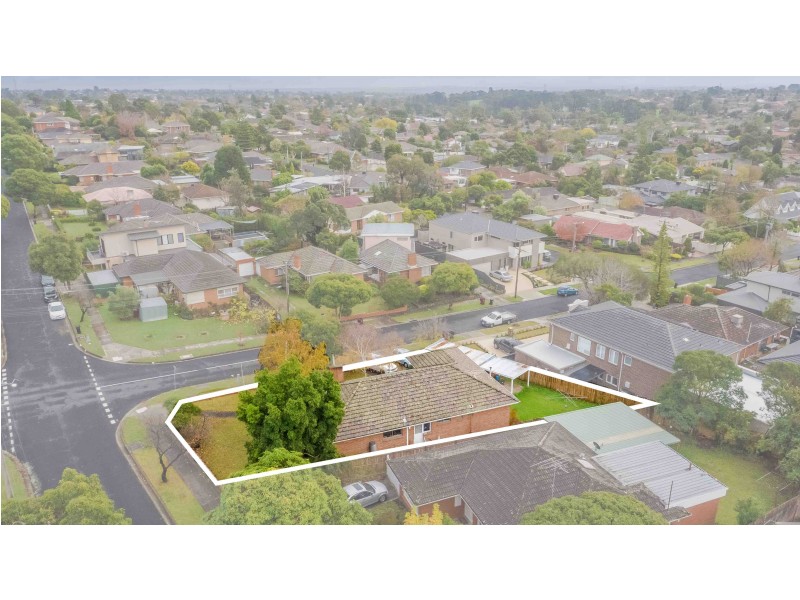 35 Celeste Street, Doncaster East VIC 3109