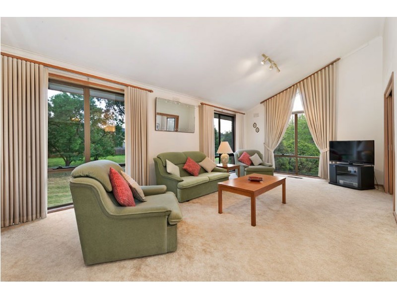 7 Reddington Terrace, Doncaster East VIC 3109