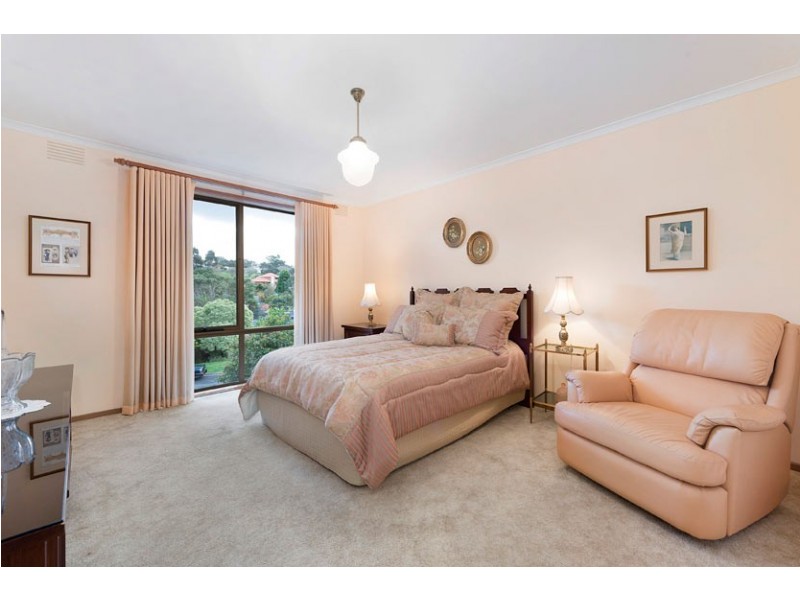 7 Reddington Terrace, Doncaster East VIC 3109