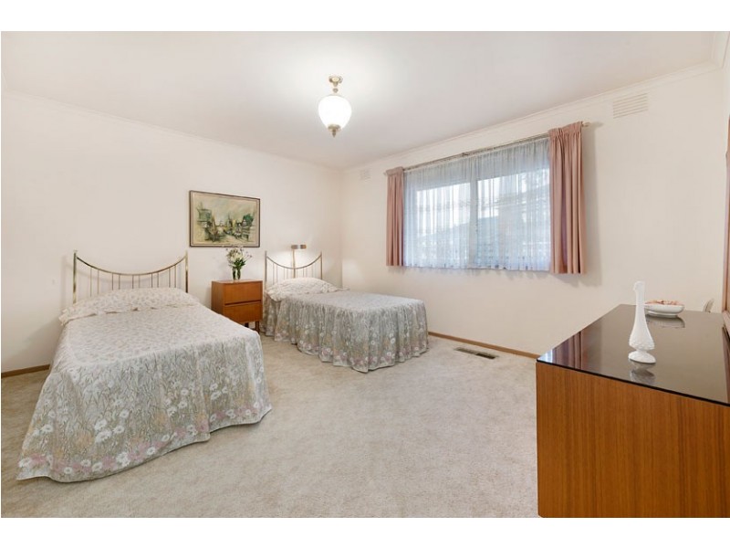 7 Reddington Terrace, Doncaster East VIC 3109