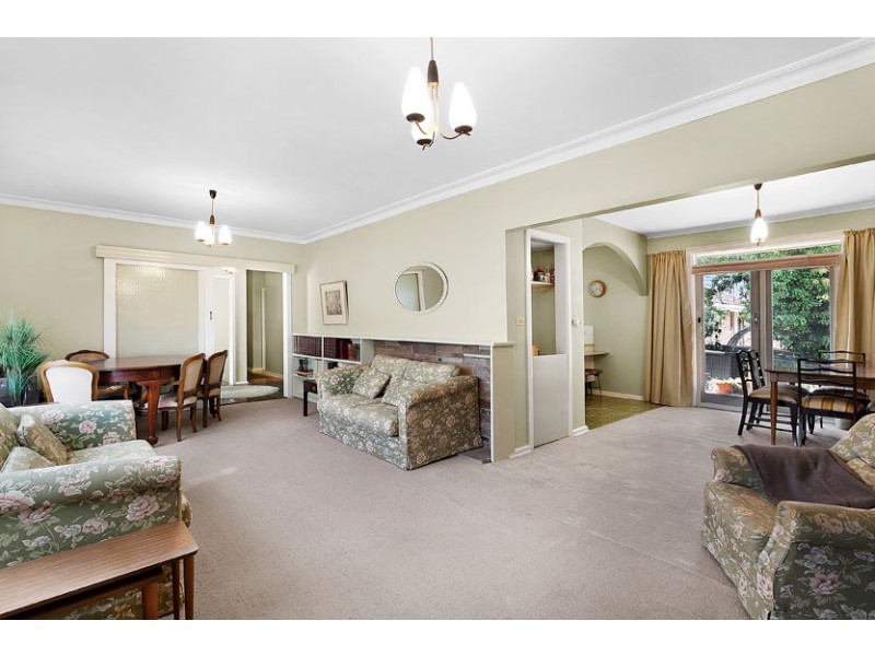 9 Belvoir St, Doncaster East VIC 3109