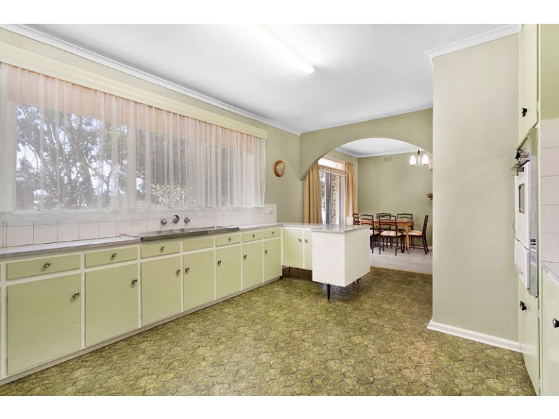 9 Belvoir St, Doncaster East VIC 3109