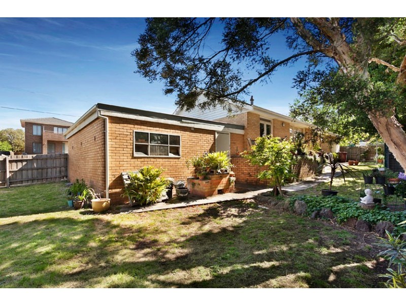 9 Belvoir St, Doncaster East VIC 3109