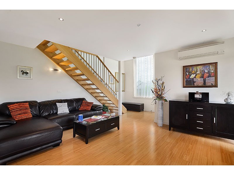 112 Leeds St, Doncaster East VIC 3109