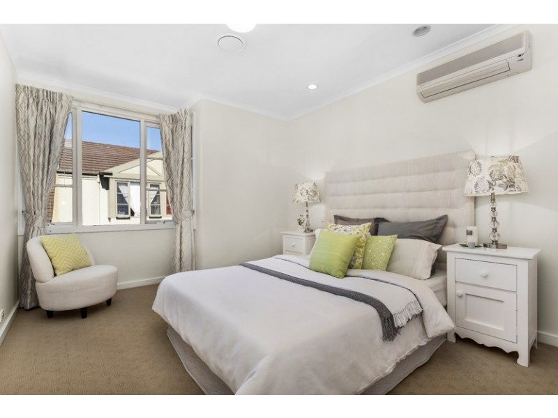 2/17-19 Dehnert Street, Doncaster East VIC 3109