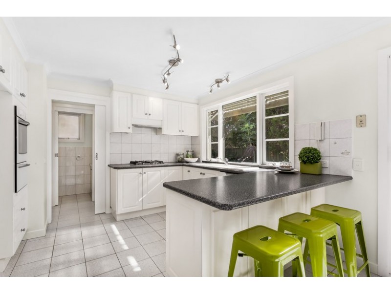 2/17-19 Dehnert Street, Doncaster East VIC 3109