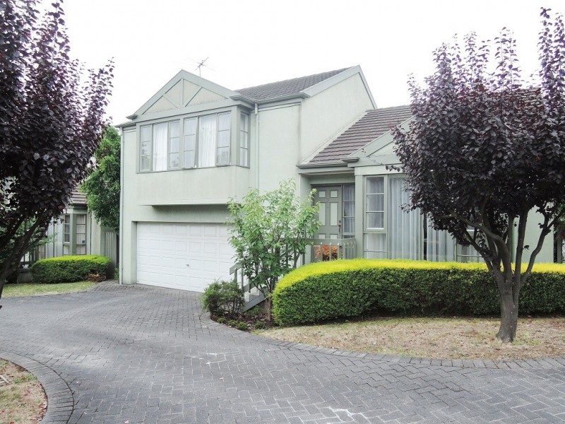 2/17-19 Dehnert Street, Doncaster East VIC 3109