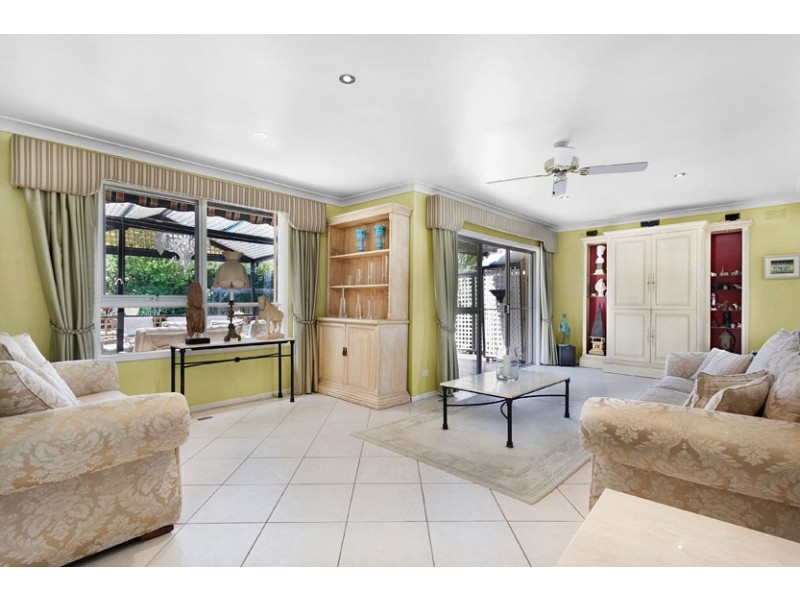 68 Church Rd, Doncaster VIC 3108