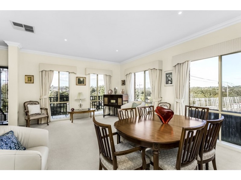 1/106 Leeds Street, Doncaster East VIC 3109