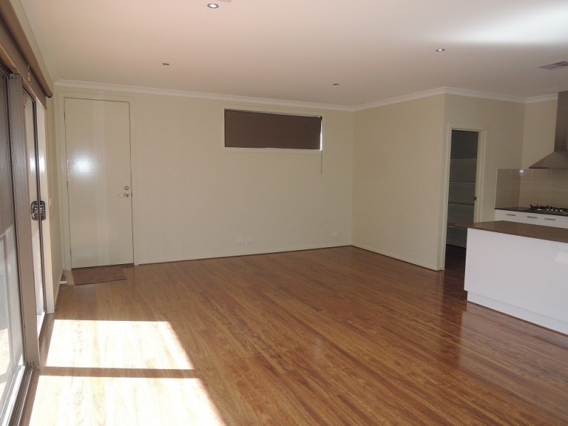 1/17 Richard Street, Doncaster East VIC 3109