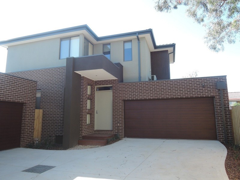 2/17 Richard Street, Doncaster East VIC 3109