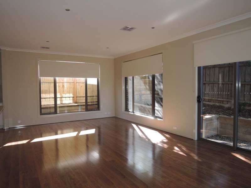 2/17 Richard Street, Doncaster East VIC 3109