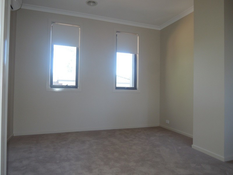 2/17 Richard Street, Doncaster East VIC 3109