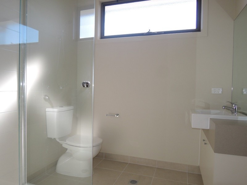 2/17 Richard Street, Doncaster East VIC 3109