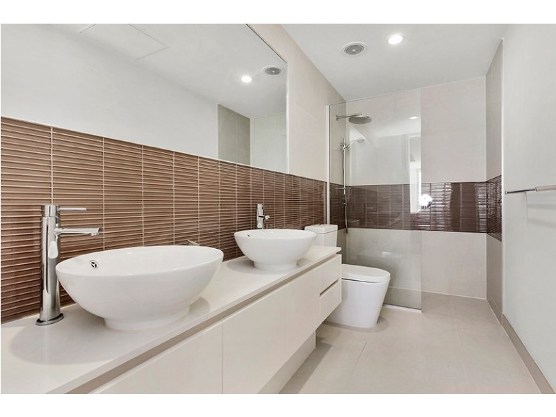 207/8 Berkeley Street, Doncaster VIC 3108