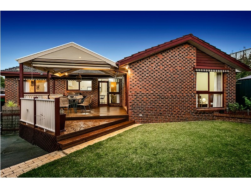 15 Telopea Ave, Doncaster East VIC 3109