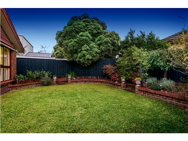 15 Telopea Ave, Doncaster East VIC 3109