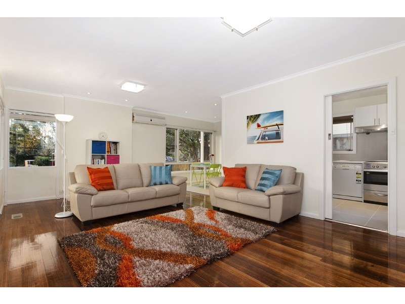 1/8 Glenview Road, Doncaster East VIC 3109