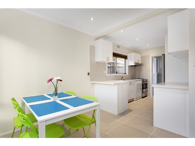 1/8 Glenview Road, Doncaster East VIC 3109