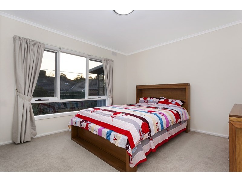 1/8 Glenview Road, Doncaster East VIC 3109