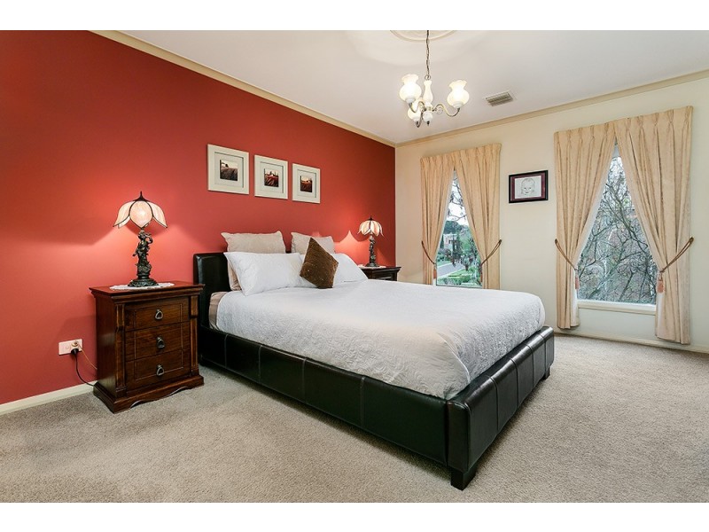 2 The Elms, Donvale VIC 3111