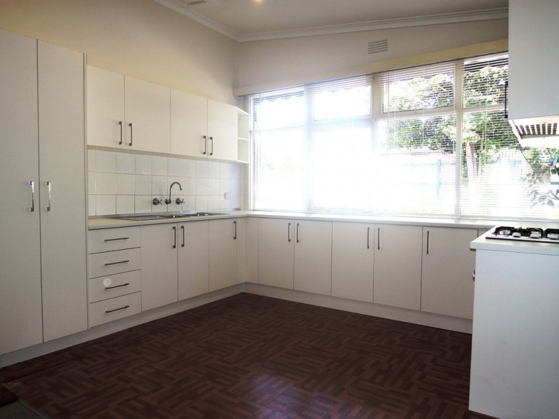 1/16 Victoria Street, Doncaster VIC 3108