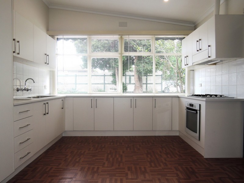 1/16 Victoria Street, Doncaster VIC 3108