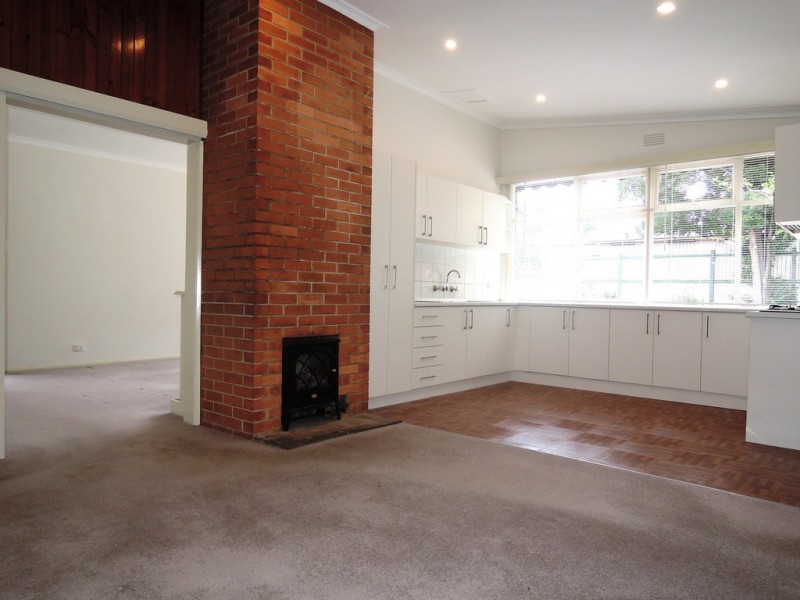 1/16 Victoria Street, Doncaster VIC 3108