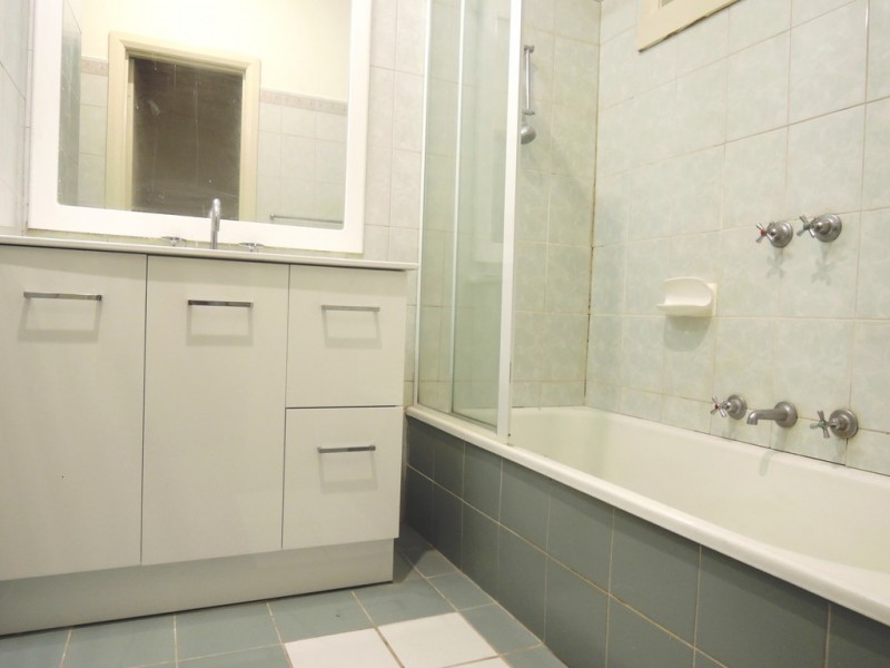 1/16 Victoria Street, Doncaster VIC 3108