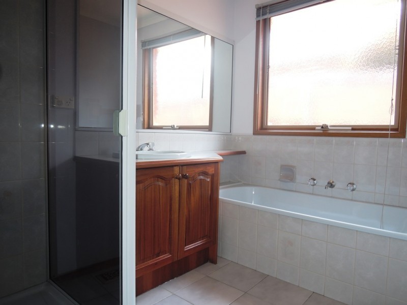 7 Daniel Court, Warranwood VIC 3134