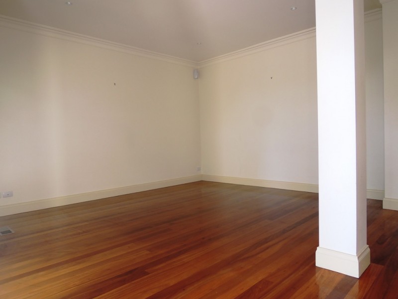 8 Park Hill Way, Doncaster VIC 3108